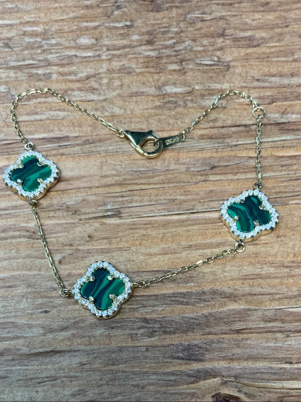 ECH925 Green Malachite Clover Motifs Gold Bracelet